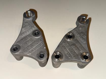 Bremssattel Hinterachse Führung Bremszug - Halter Audi Urquattro / 80/90/Coupe Typ 85 bis 1983