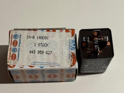 Relais Heckscheibenheizung Audi V8