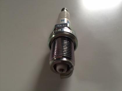 NGK R Zündkerze Spark Plug 3169 - ​​​​​​​PFR8B-9