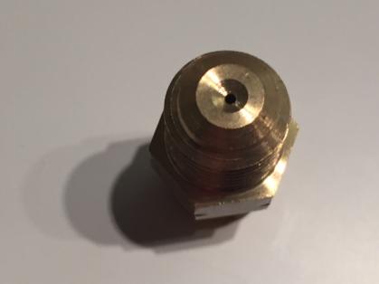 Öl Zulauf Adapter mit 0,9mm Restriktor Garrett GT / GTX