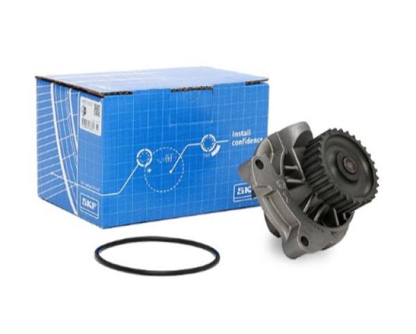 Wasserpumpe mit Metallwasserrad SKF - Audi S2 ABY S4 S6 AAN 80 B4 Cabrio Coupe NG2 C4 2,3 Liter usw Wasserpumpe mit Metallwasserrad SKF - Audi S2 ABY S4 S6 AAN 80 B4 Cabrio Coupe NG2 C4 2,3 Liter usw