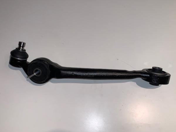 Lenker Radaufhängung Vorderachse links oder rechts Audi Typ 44 / D11 - 19MM Lenker Radaufhängung Vorderachse links oder rechts Audi Typ 44 / D11 - 19MM