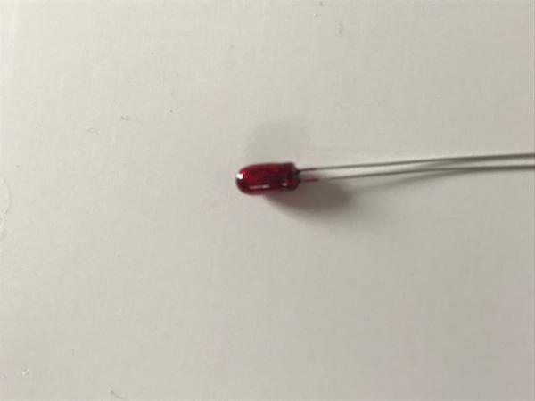 Micro Glühlampe 12 Volt für Audi Außentemperaturanzeige und Schalterbeleuchtung Audi 80/100/90 Micro Glühlampe 12 Volt für Audi Außentemperaturanzeige und Schalterbeleuchtung Audi 80/100/90
