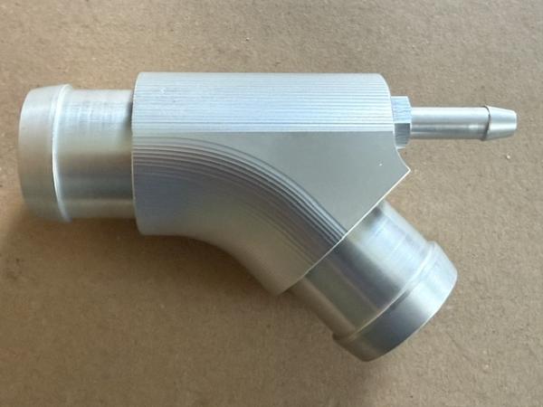Kühlmittelflansch Adapter mit Abgang - Y Stück - Audi