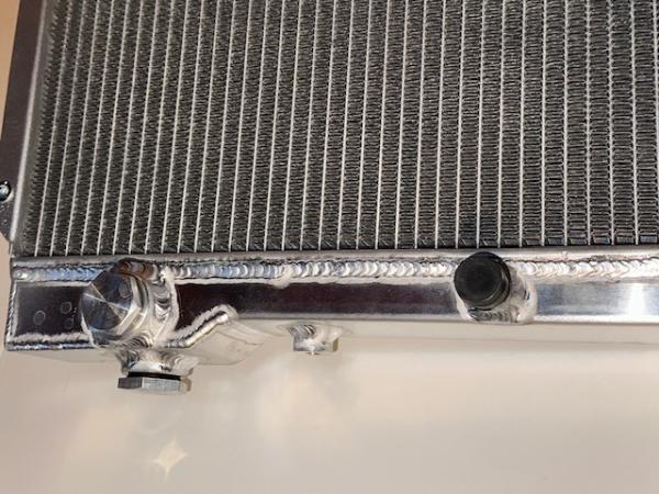 Performance Aluminium Wasserkühler Audi 5 Zylinder S2 / RS2 - 52mm - Black Edition