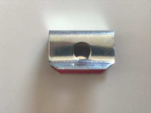 Klammer für Kühlergrill Audi 80/90 Typ 81/85/Urquattro Klammer für Kühlergrill Audi 80/90 Typ 81/85/Urquattro
