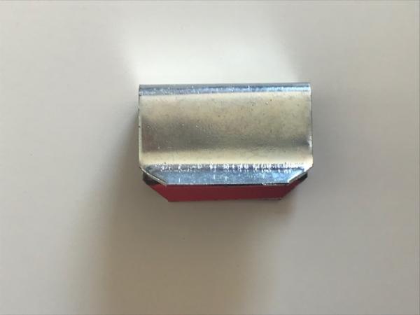 Klammer für Kühlergrill Audi 80/90 Typ 81/85/Urquattro Klammer für Kühlergrill Audi 80/90 Typ 81/85/Urquattro