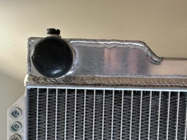 Performance Aluminium Wasserkühler Audi 5 Zylinder S2 / RS2 - kurze Version Performance Aluminium Wasserkühler Audi 5 Zylinder S2 / RS2 - kurze Version
