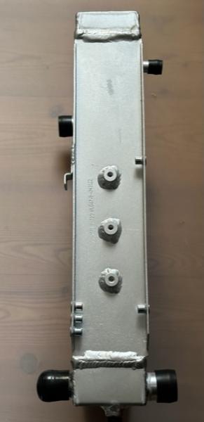 Performance Aluminium Wasserkühler Audi 5 Zylinder S2 / RS2 - kurze Version Performance Aluminium Wasserkühler Audi 5 Zylinder S2 / RS2 - kurze Version