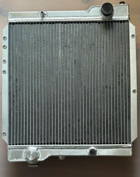 Performance Aluminium Wasserkühler Audi 5 Zylinder S2 / RS2 - kurze Version Performance Aluminium Wasserkühler Audi 5 Zylinder S2 / RS2 - kurze Version