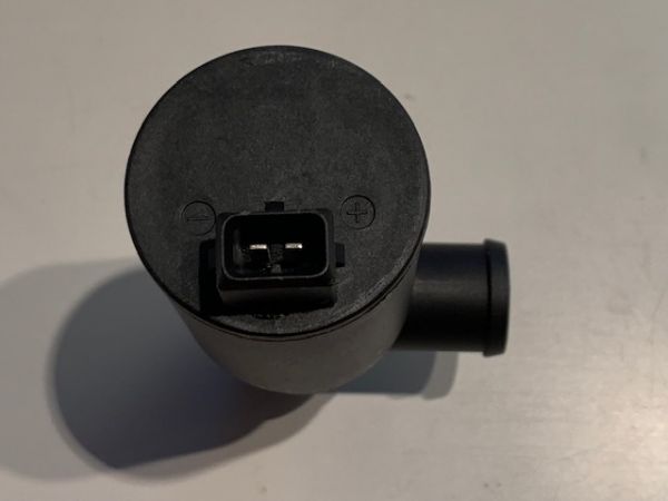Leerlaufregler Audi VW schwarz, REF 048133455