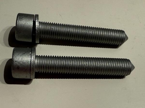 Bremssattel und Halter Schrauben M12x82x1,5 - 2 Stück