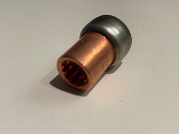 Sicherungsmutter M8x1,25 Länge 22 Sicherungsmutter M8x1,25 Länge 22