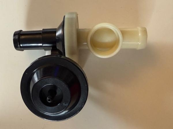 Kühlmittelregelventil mit Thermogeberaufnahme Audi 100 / A6 C4 - 100 / 200 Typ 44