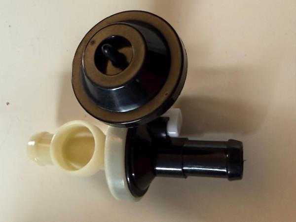 Kühlmittelregelventil mit Thermogeberaufnahme Audi 100 / A6 C4 - 100 / 200 Typ 44