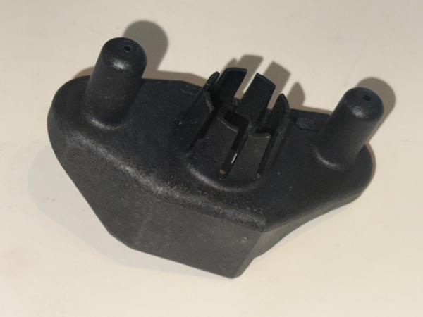 Halter - Lagerung Druckspeicher Audi Typ 85/89/B4/T44/C4 Halter - Lagerung Druckspeicher Audi Typ 85/89/B4/T44/C4