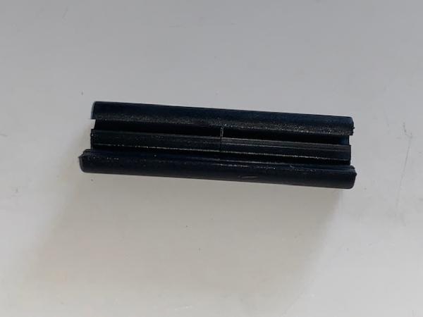 Verbindungsstück Frontscheibenkeder schwarz Audi 80 Typ 89 / B4 Limo & Avant Verbindungsstück Frontscheibenkeder schwarz Audi 80 Typ 89 / B4 Limo & Avant