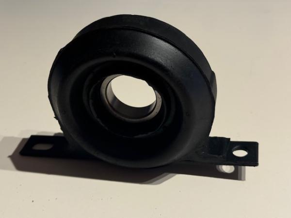 Mittellager Kardanwelle Audi Urquattro / Typ 85 100/200 Typ44