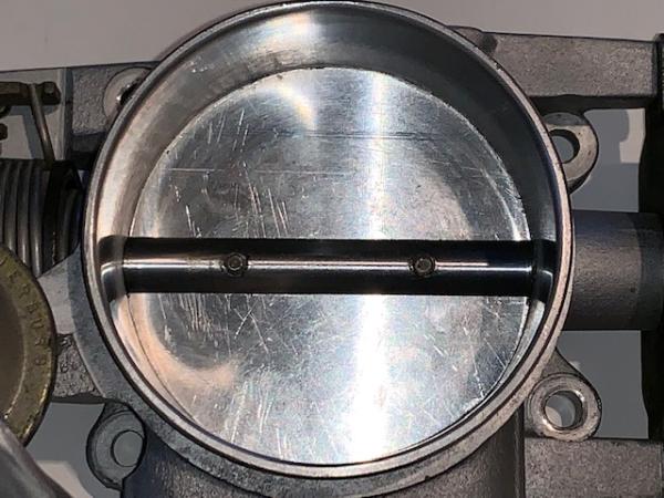 Drosselklappenbearbeitung im Austausch (AT) Audi 5 Zylinder 20V Turbo 3B ABY RR ADU Drosselklappenbearbeitung im Austausch (AT) Audi 5 Zylinder 20V Turbo 3B ABY RR ADU