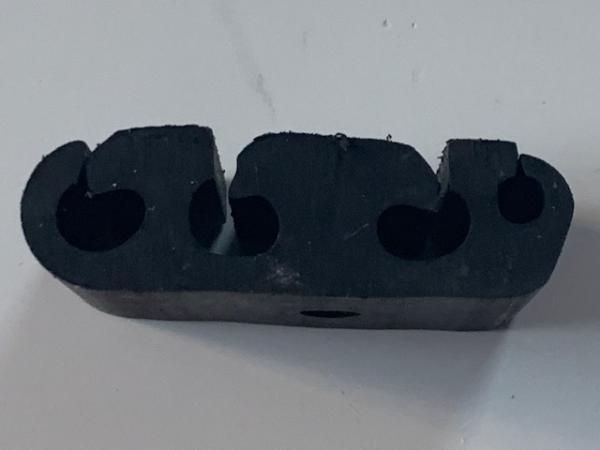 Gummiprofil für Kraftstoffleitungen Audi Gummiprofil für Kraftstoffleitungen Audi
