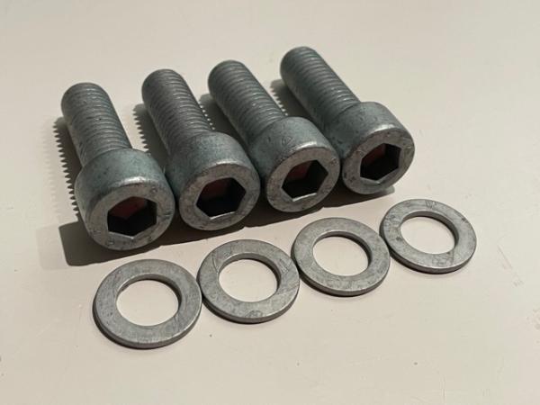 Schraubenkit für Getriebestütze B4/B5 Quattro HA Differential Schraubenkit für Getriebestütze B4/B5 Quattro HA Differential