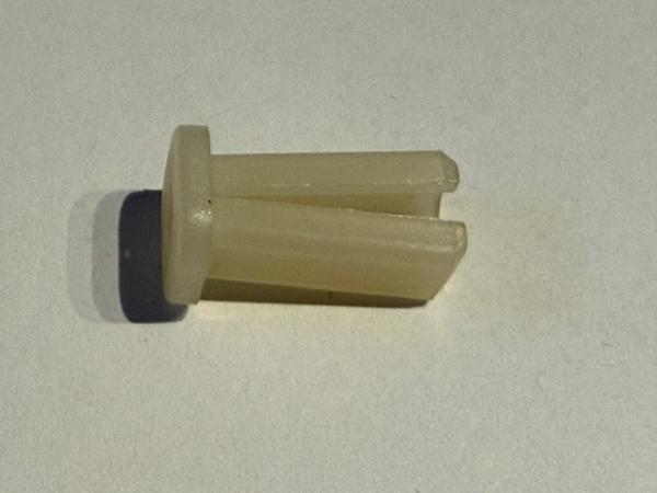 Montageclip B-Säulenverkleidung außen Audi Typ 89 / B4