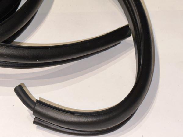 Dichtung für Heckklappe Audi Typ 81/85/44/Urquattro/Sportquattro Dichtung für Heckklappe Audi Typ 81/85/44/Urquattro/Sportquattro