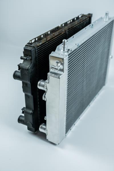 Performance Aluminium Wasserkühler Lancia Delta Integrale 8V / 16V