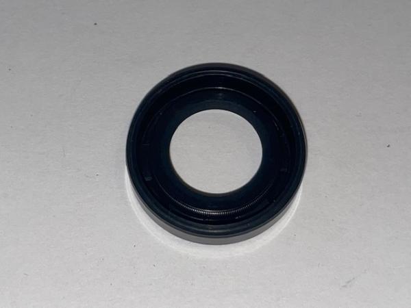 Wellendichtring für Zentralhydraulikpumpe Audi 5 Zylinder 20V 20V Turbo 16-28-7 Wellendichtring für Zentralhydraulikpumpe Audi 5 Zylinder 20V 20V Turbo 16-28-7