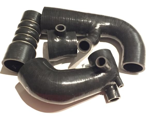 Silikonschlauchkit 4 teilig Audi 200 20V schwarz Silikonschlauchkit 4 teilig Audi 200 20V schwarz