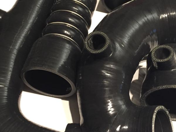 Silikonschlauchkit 6-teilig Audi S2 3B schwarz Silikonschlauchkit 6-teilig Audi S2 3B schwarz