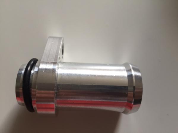 Rohrstutzen Alu für Wasserkühleranschluss Audi 5 Zylinder - 25mm