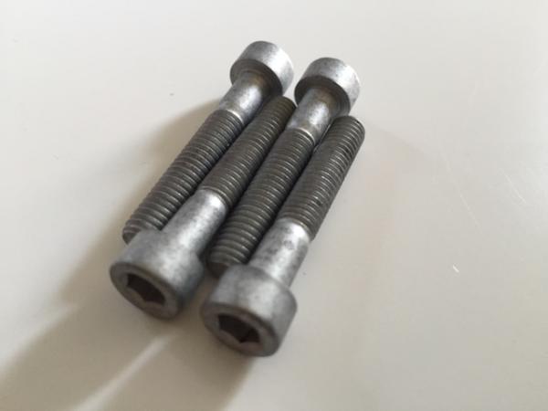 Zylinderschraubensatz für Zündabdeckung Audi S2 ABY / RS2 / S4 S6 AAN
