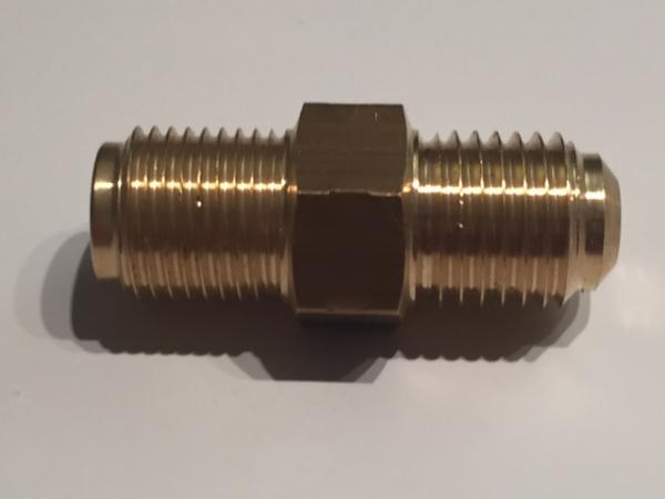 Öl Zulauf Adapter mit 0,9mm Restriktor Garrett GT / GTX Öl Zulauf Adapter mit 0,9mm Restriktor Garrett GT / GTX