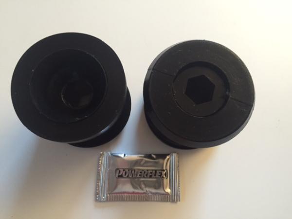 Powerflex Querlenker vorne Innenbuchse hinten Audi A3 S3  8P / VW Golf 5 & 6 / TT 8J