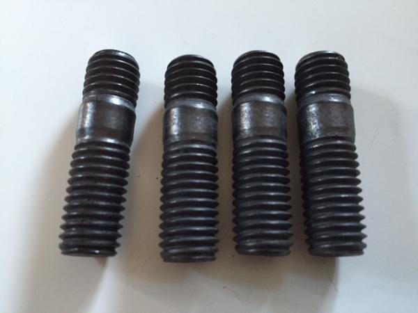 Stiftschrauben Satz 5 Zylinder 20V Turbo Krümmer auf Turbo Satz = 4 Stück Stiftschrauben Satz 5 Zylinder 20V Turbo Krümmer auf Turbo Satz = 4 Stück
